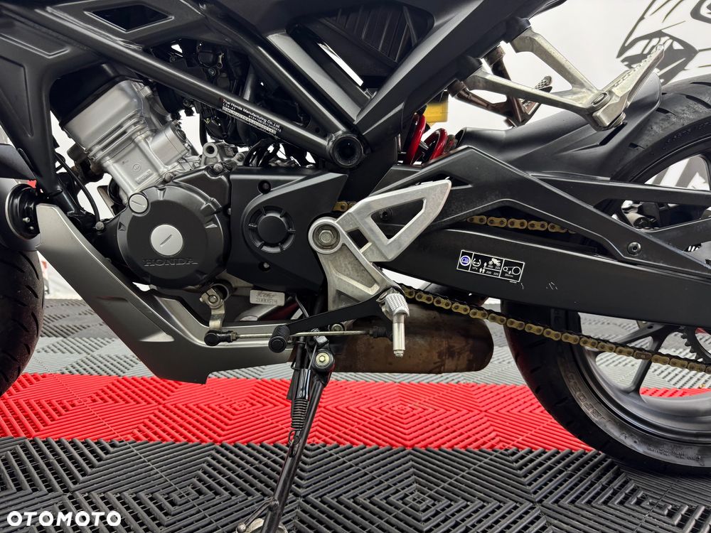 Honda CB - 17