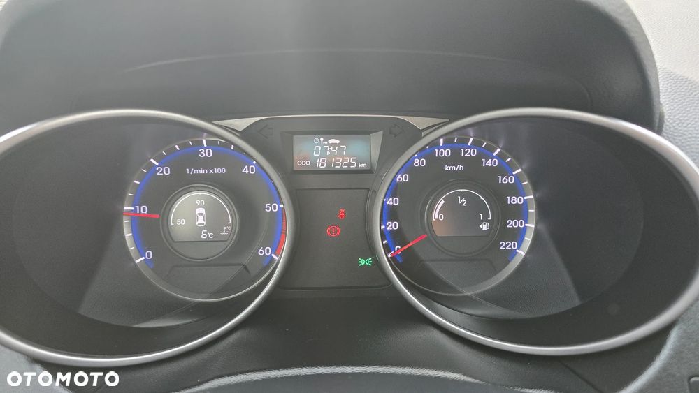 Hyundai ix35 1.7 CRDi 2WD Fifa World Cup Edition - 19