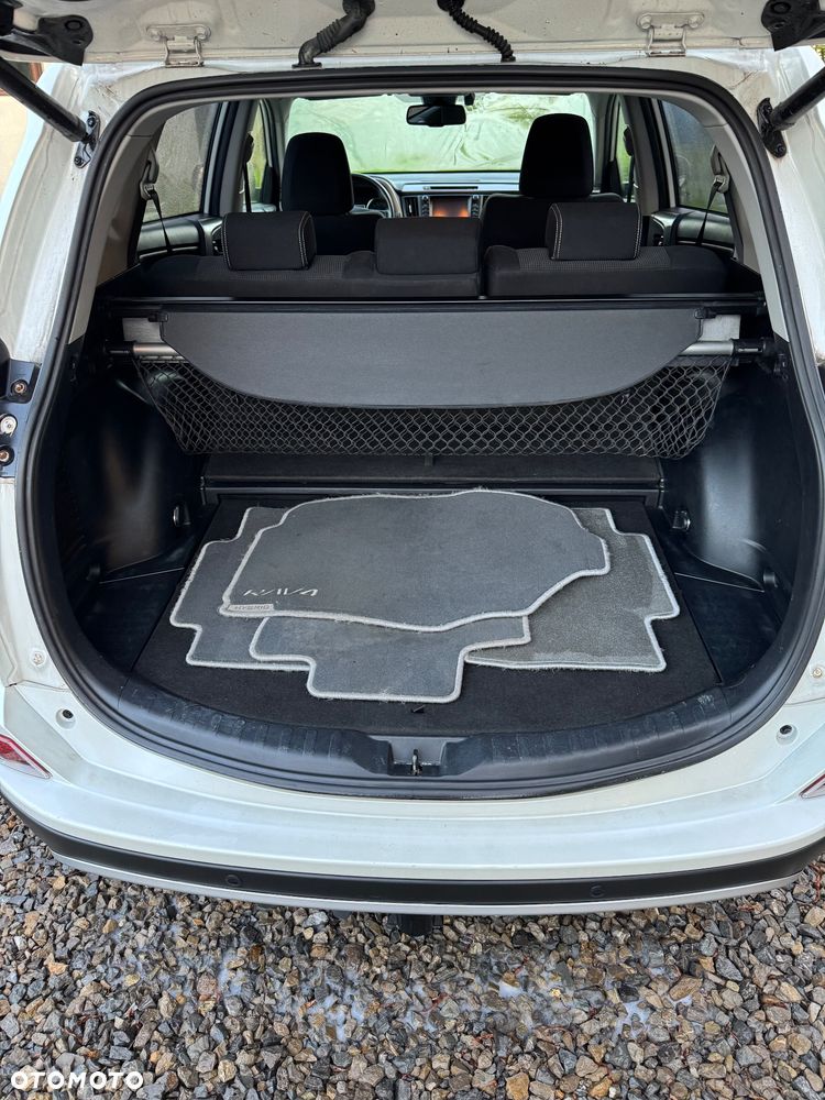 Toyota RAV4 - 5