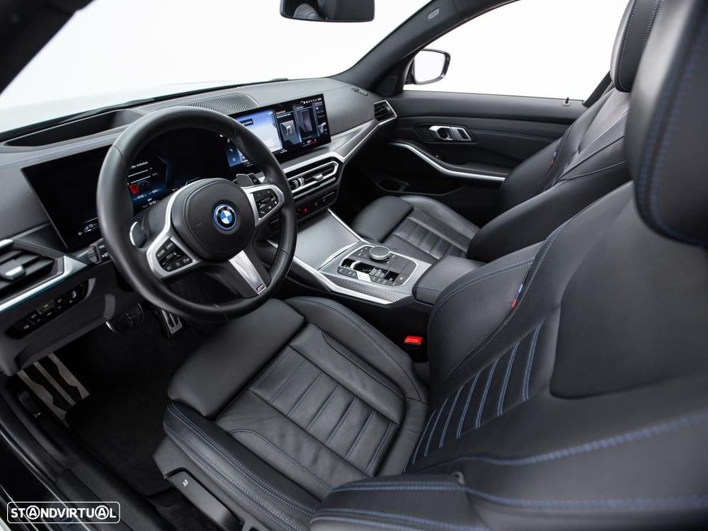 BMW 320 e Pack Desportivo M Auto - 10