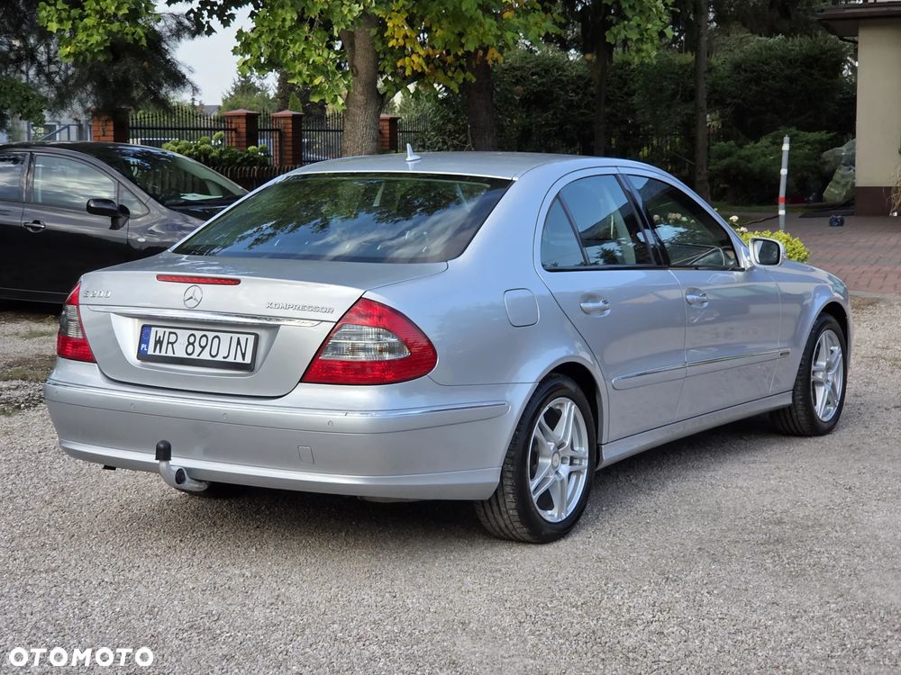 Mercedes-Benz Klasa E - 20