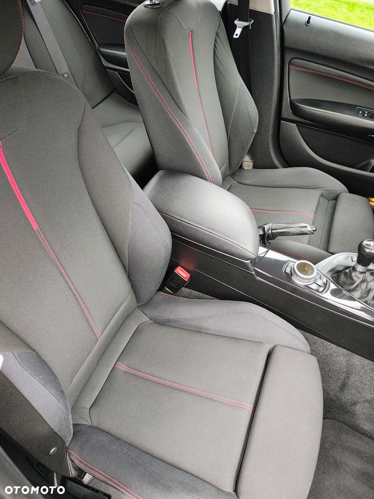 BMW Seria 1 120d Sport Line - 33