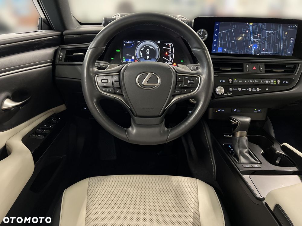 Lexus ES 300h Business Edition - 14