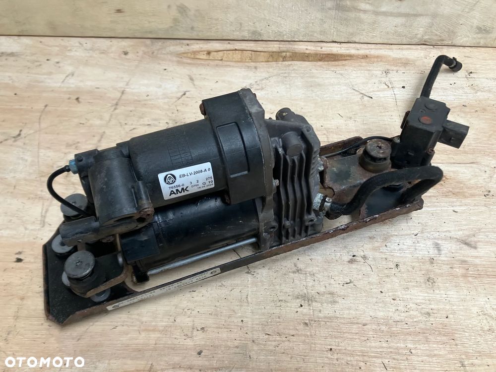 KOMPRESOR ZAWIESZENIA NIVO BMW E61 SPRĘŻARKA POMPA 9777827 6789937 118448-0 108699 6785505 - 6