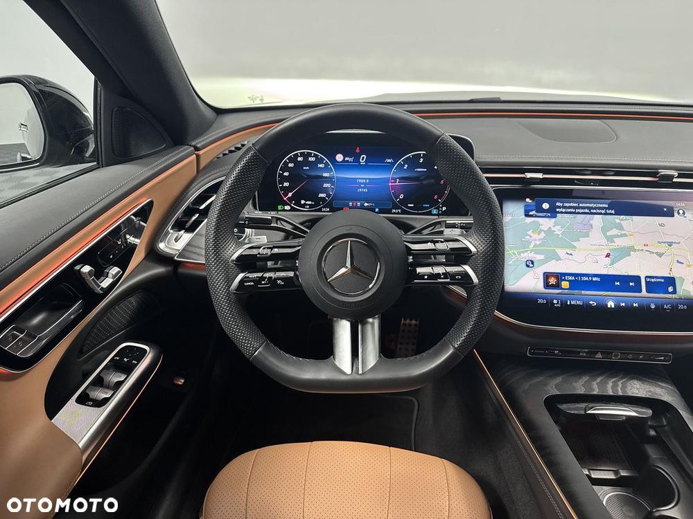 Mercedes-Benz Klasa E 220 d mHEV 4-Matic AMG 9G-Tronic - 23