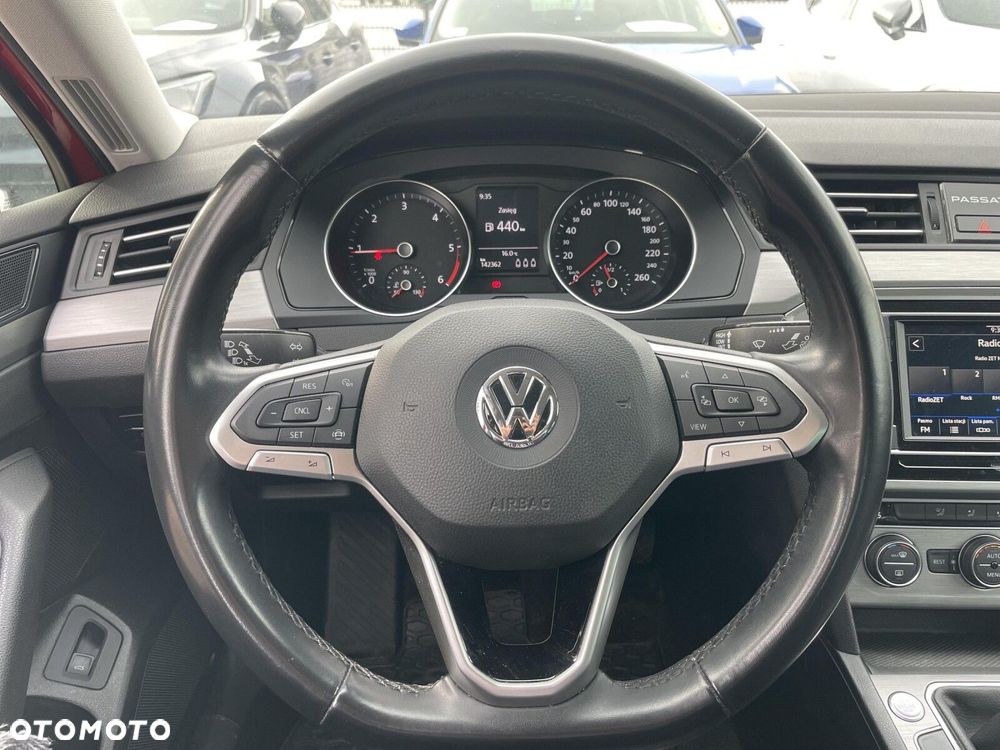Volkswagen Passat 2.0 TDI EVO Essence - 22
