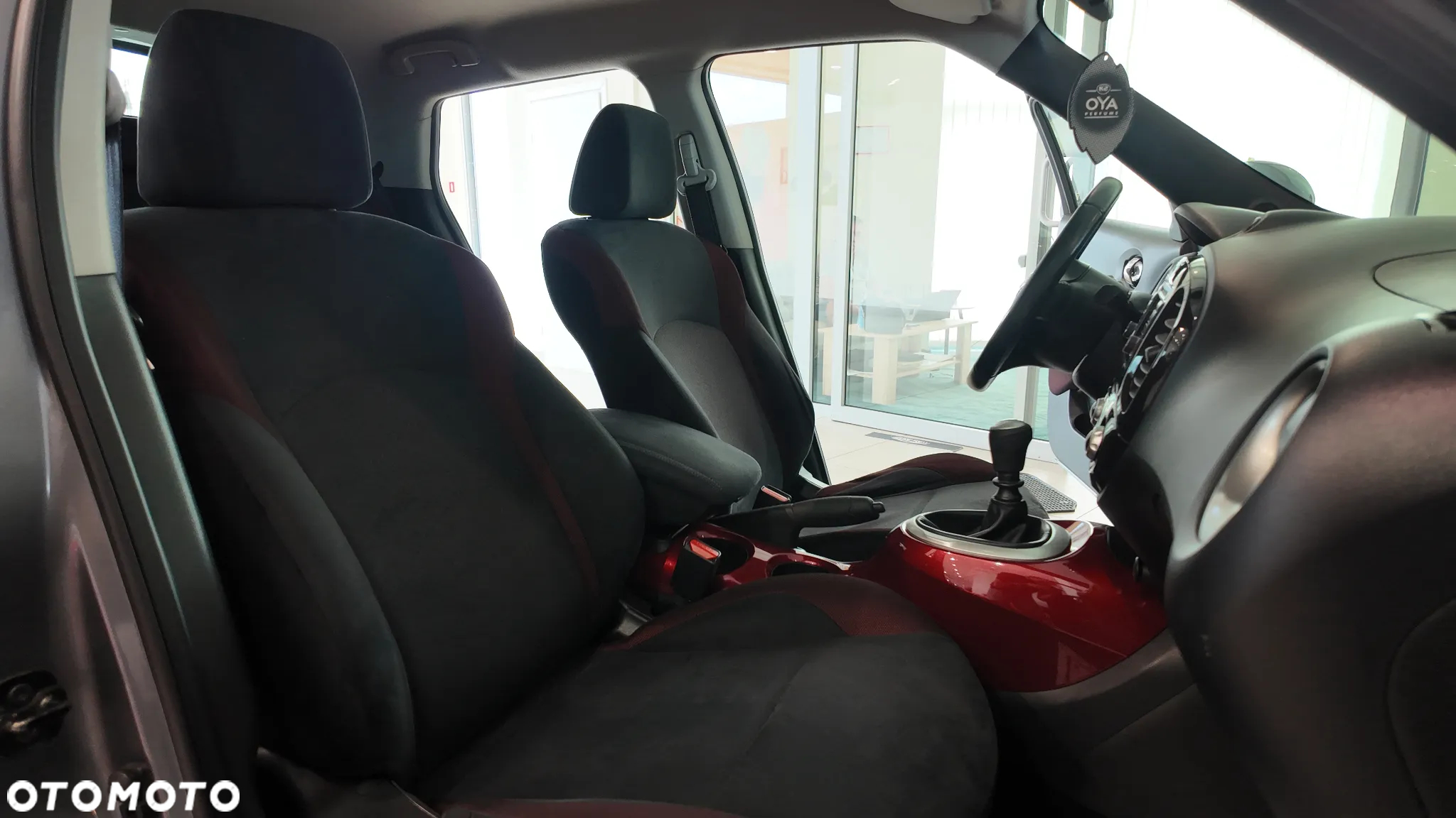 Nissan Juke 1.6 DIG-T Tekna - 36