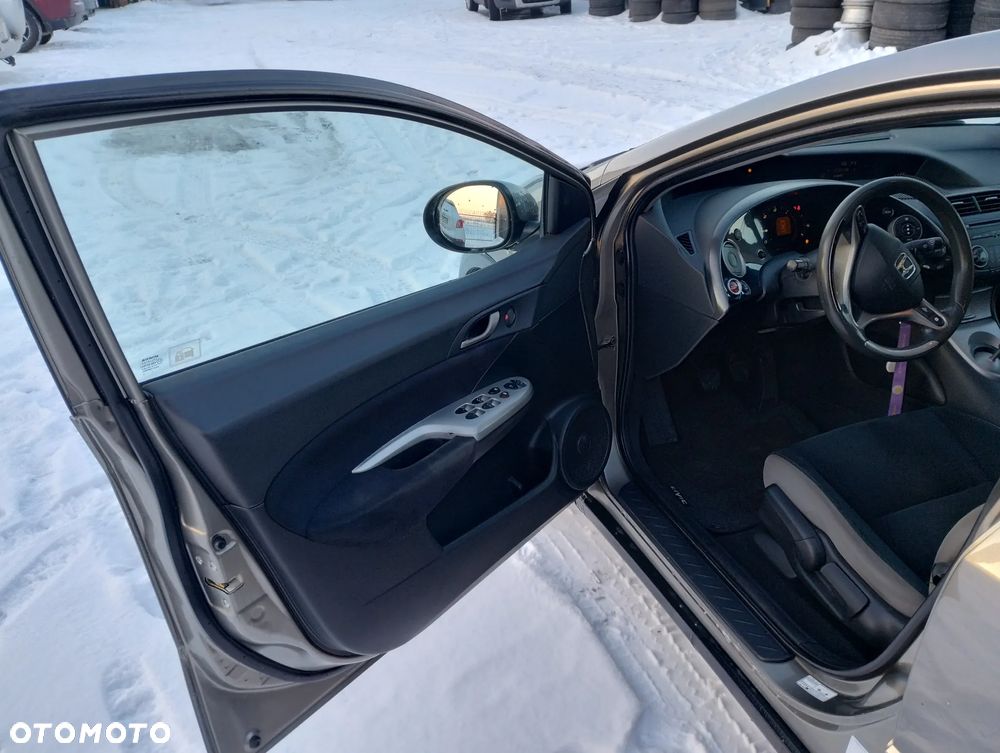 Honda Civic 2.2i-CTDi Comfort - 11