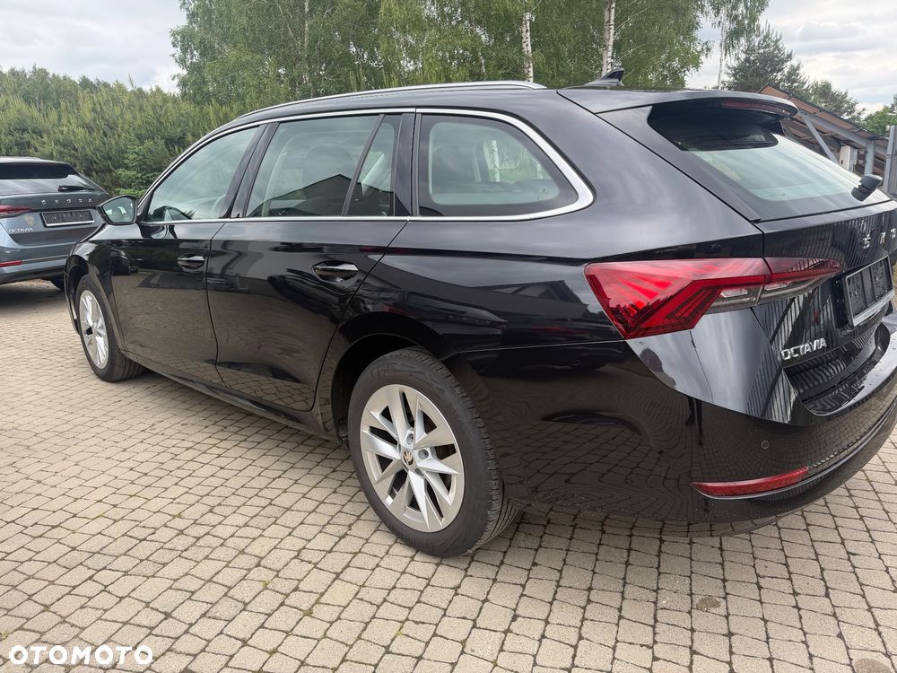 Skoda Octavia 2.0 TDI DSG Style - 6