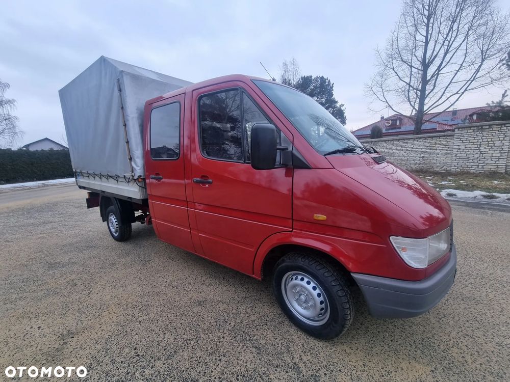 Mercedes-Benz Sprinter - 12