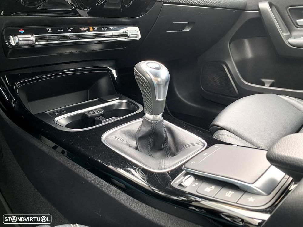 Mercedes-Benz A 180 d Progressive - 22