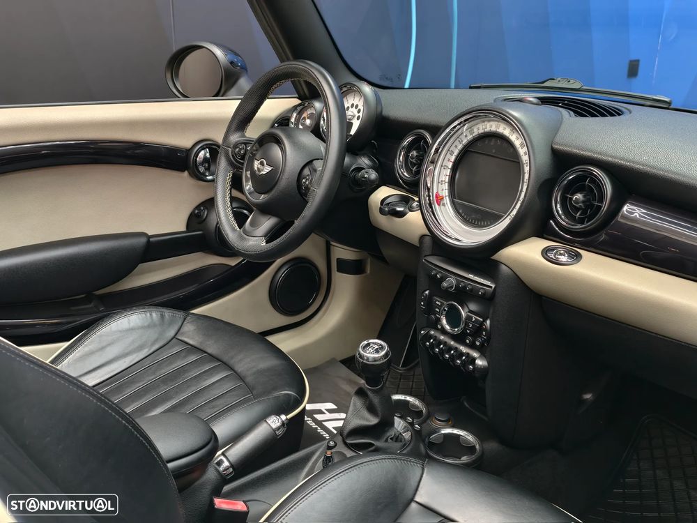 MINI Cabrio Cooper D - 32