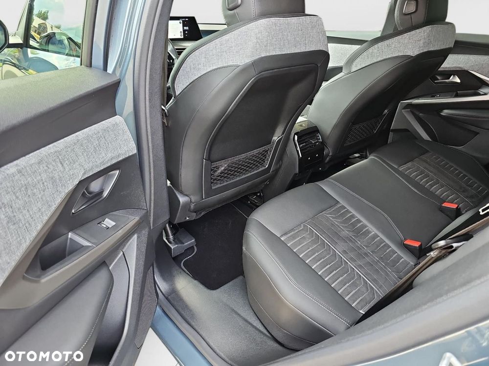 Peugeot 3008 1.2 PureTech mHEV GT S&S e-DCS6 - 13