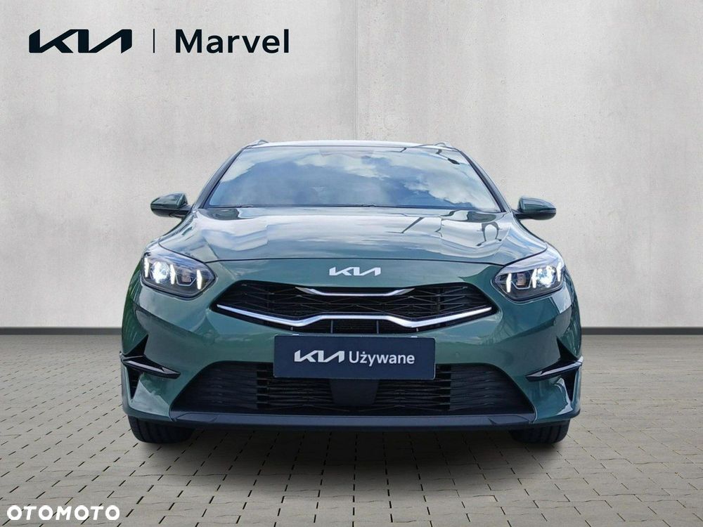 Kia Ceed - 8