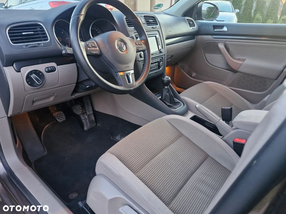 Volkswagen Golf 2.0 TDI DPF Comfortline - 14