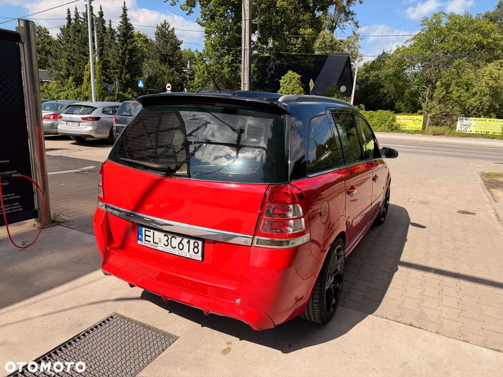 Opel Zafira - 24
