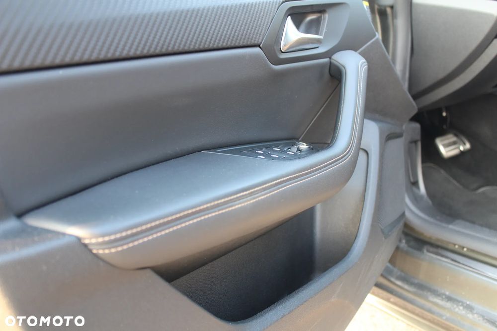 Peugeot 508 2.0 BlueHDi GT Line S&S EAT8 - 32