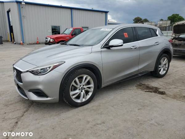 Infiniti QX30