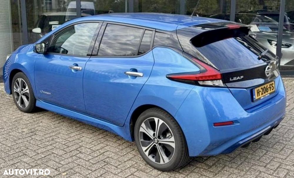 Nissan LEAF 40 kWh Tekna - 2