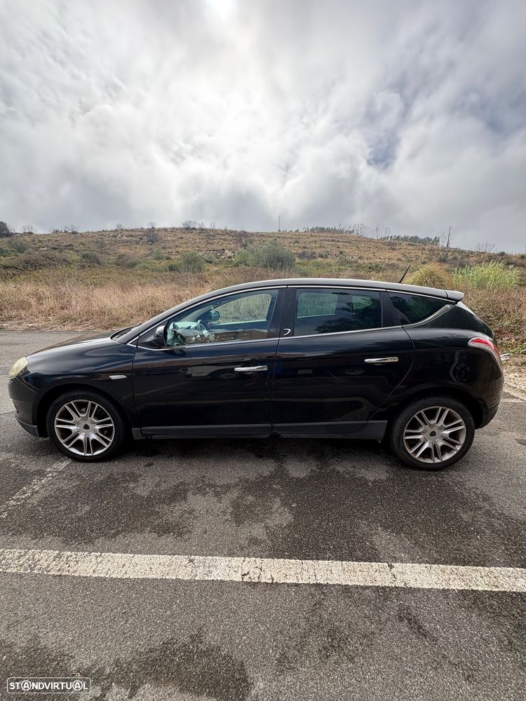 Lancia Delta 1.6 M-Jet Argento - 4