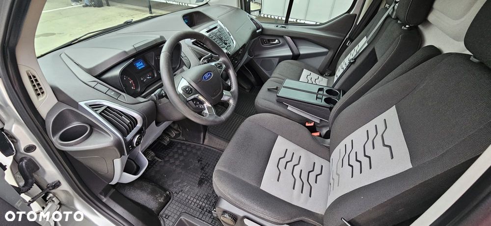 Ford TRANSIT COUSTOM - 10