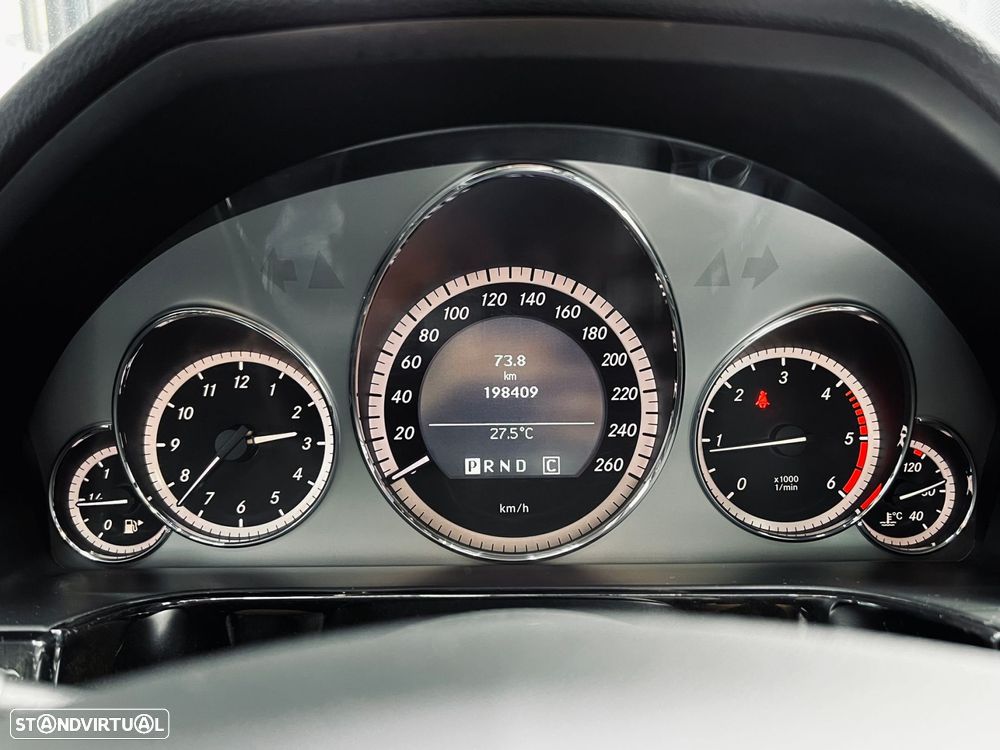 Mercedes-Benz E 250 CDi Avantgarde BlueEfficiency Auto. - 17