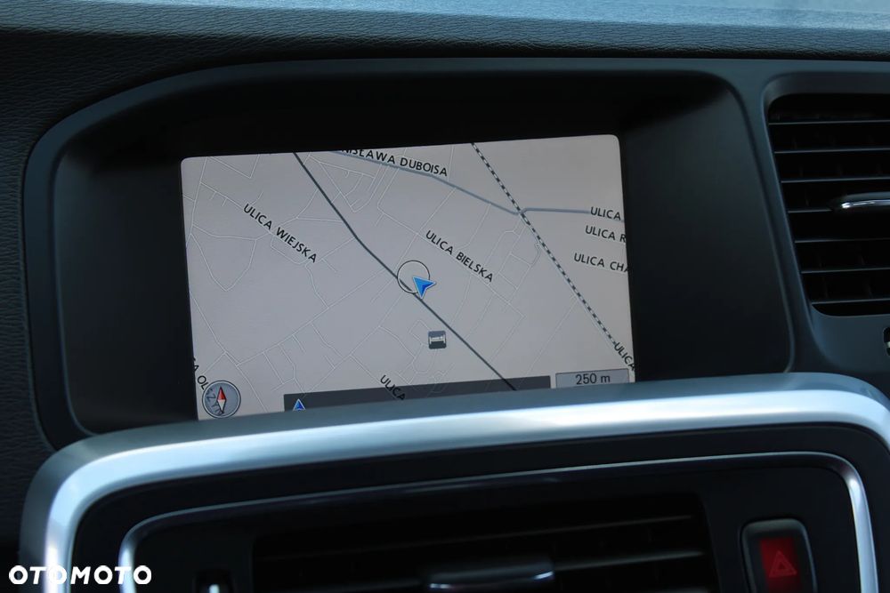 Volvo V60 D5 Summum - 17