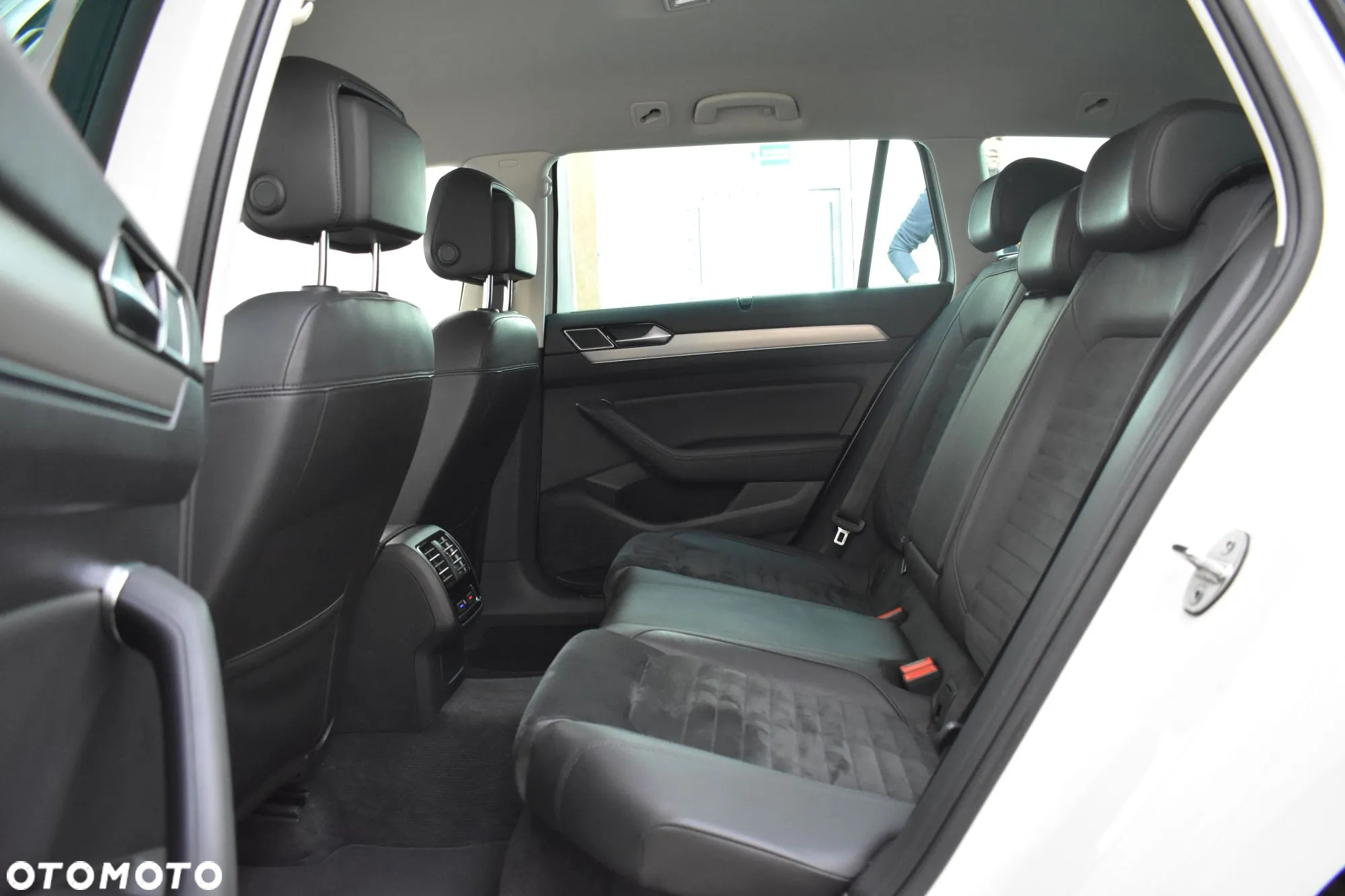 Volkswagen Passat 1.4 TSI BMT ACT Highline - 24