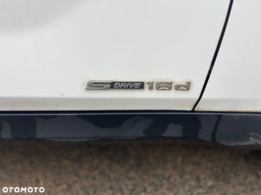 BMW X1 sDrive16d xLine - 14