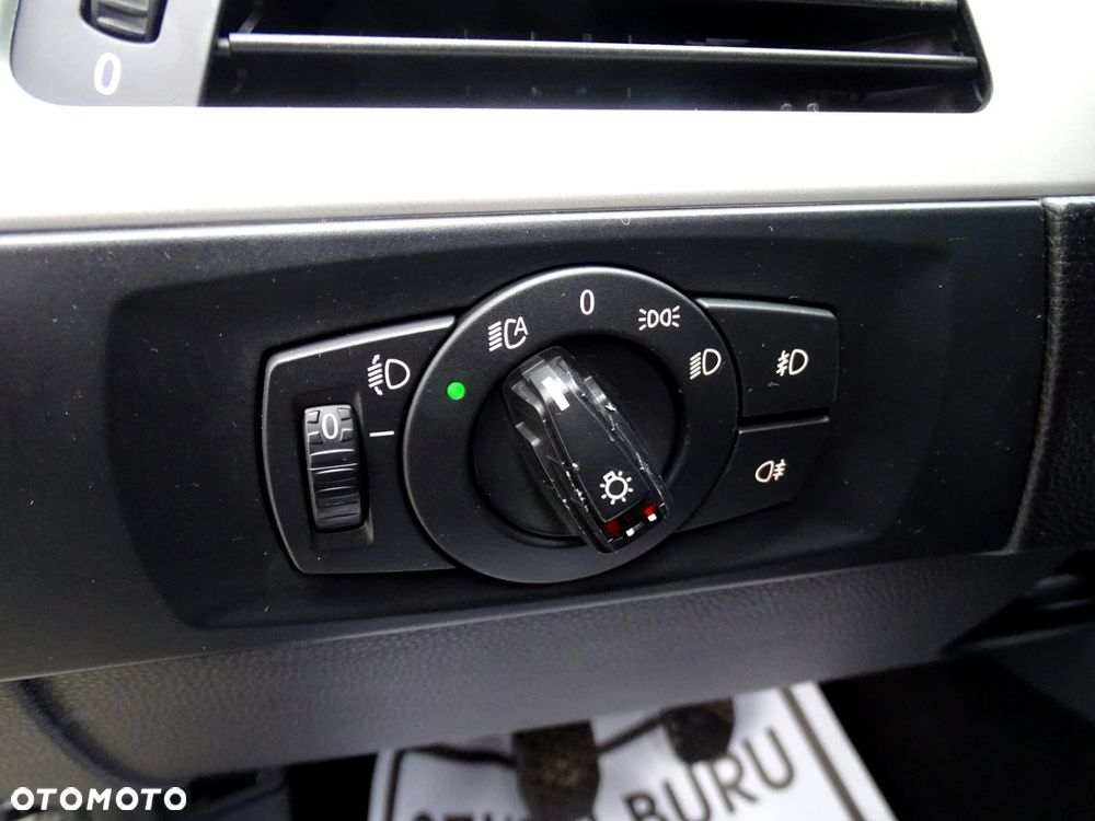 BMW Seria 3 316d - 10