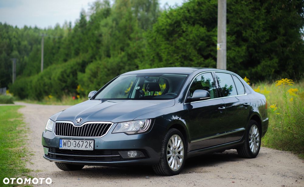 Skoda Superb 2.0 TDI Elegance DSG - 1