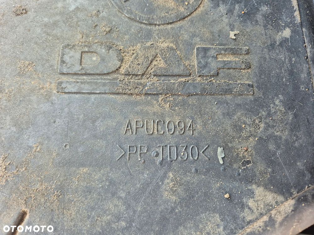 OBUDOWA KOMIN FILTRA POWIETRZA WLOT DOLOT DAF LF EURO 5 APUC094 - 2
