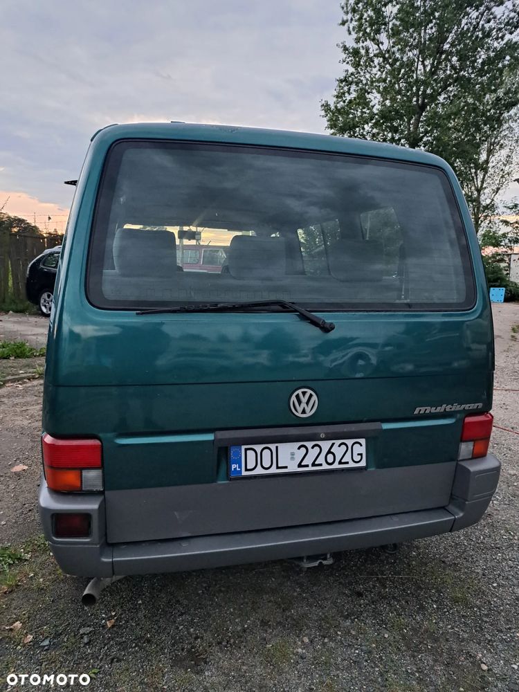 Volkswagen Multivan - 20