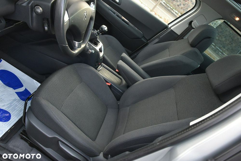 Peugeot 5008 - 28