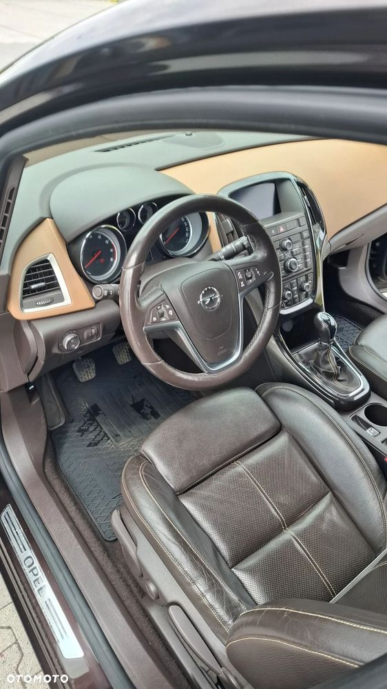 Opel Astra 1.4 Turbo Exklusiv - 12