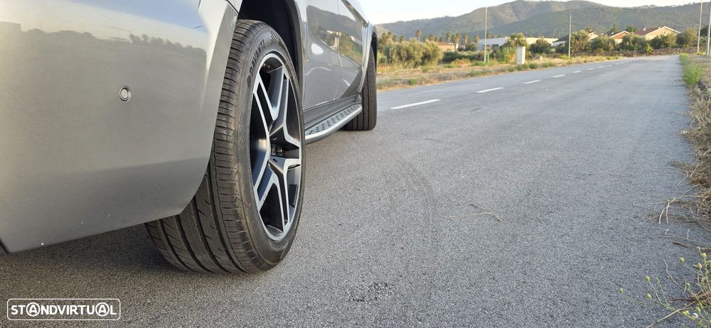 Mercedes-Benz GLS 350 d 4-Matic — fotografia 13