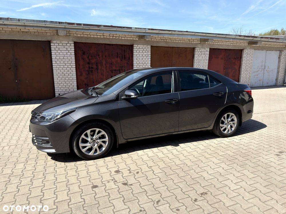 Toyota Corolla 1.6 Premium - 3