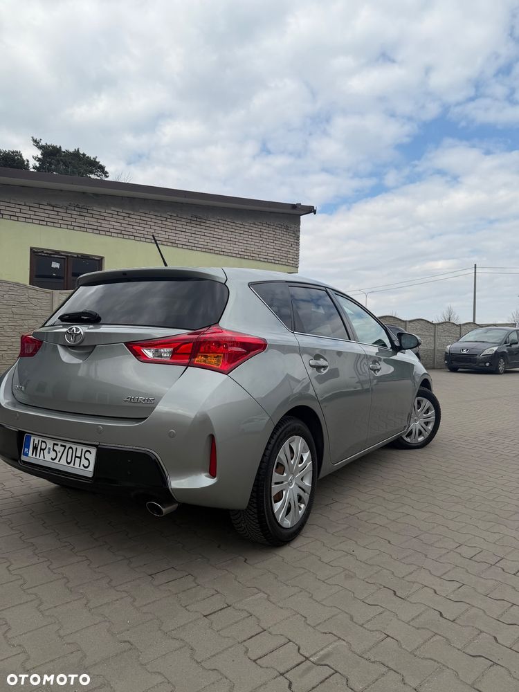Toyota Auris 2.0 D-4D Life - 3
