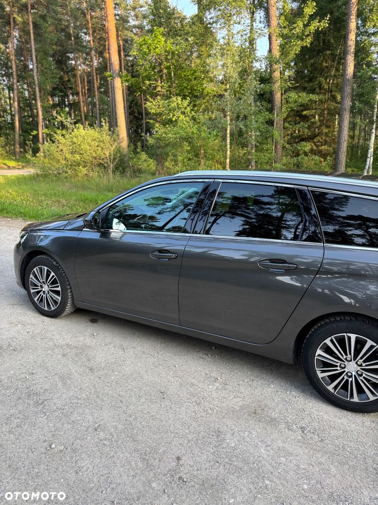 Peugeot 308 BlueHDi 130 EAT8 Stop & Start Allure - 11