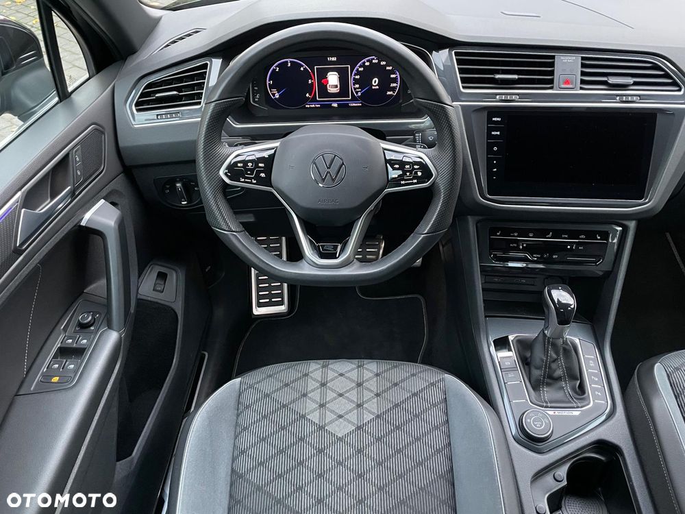 Volkswagen Tiguan 2.0 TDI SCR 4MotION DSG R-Line - 26