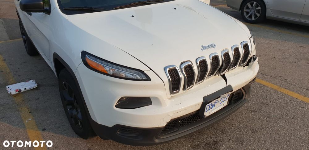 Jeep Cherokee - 25