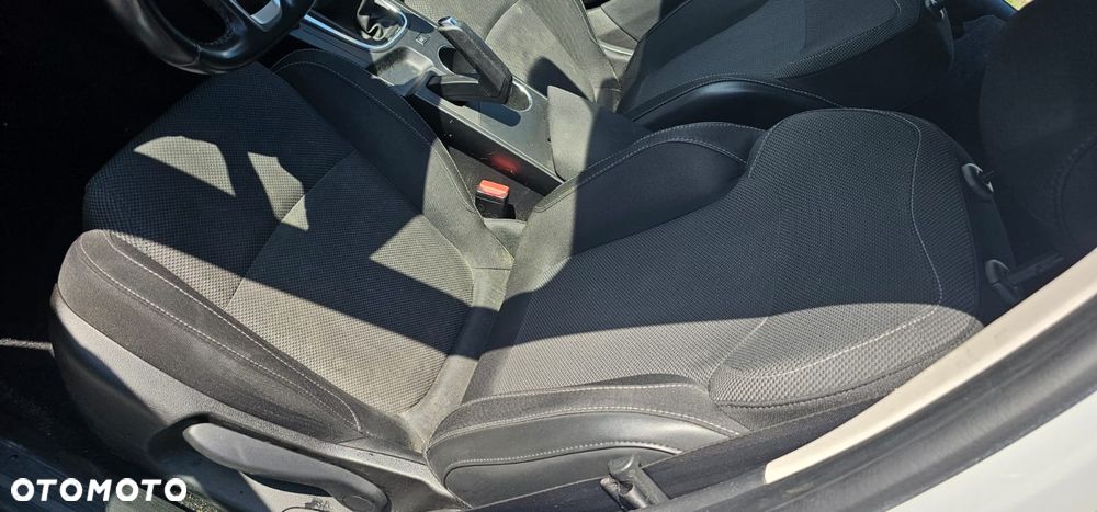 Renault Megane 1.5 dCi Energy Life EU6 - 13