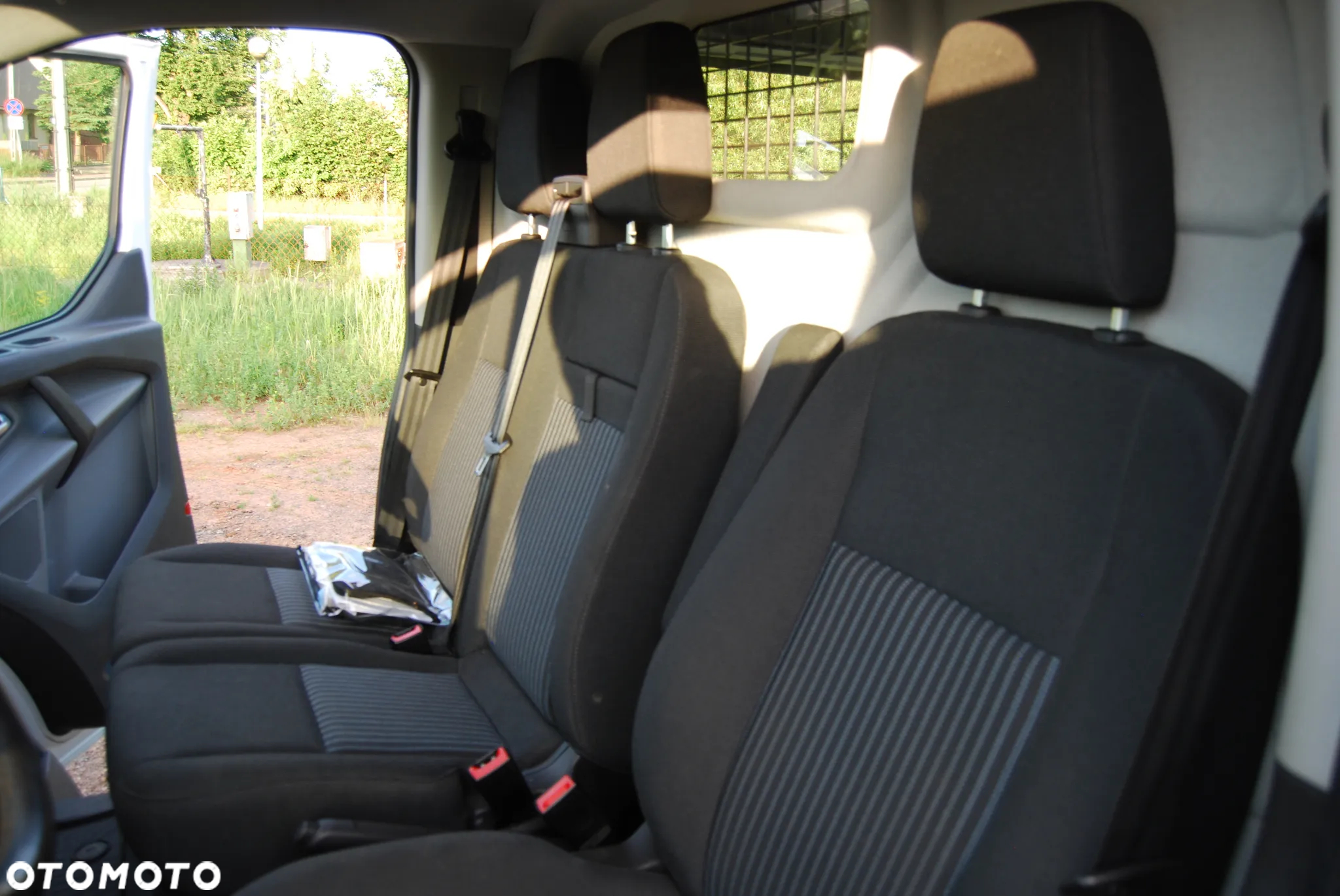 Ford custom transit - 14