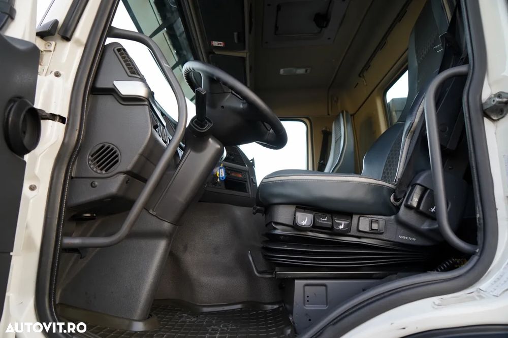 Volvo FM 380 / ADR COMPLET / CABINĂ DE ZI / I-SHIFT / 13 LITRI / - 23