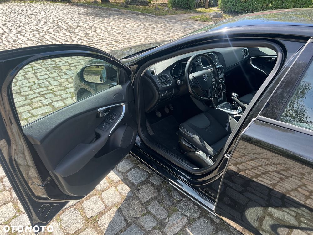 Volvo V40 T2 Kinetic - 9