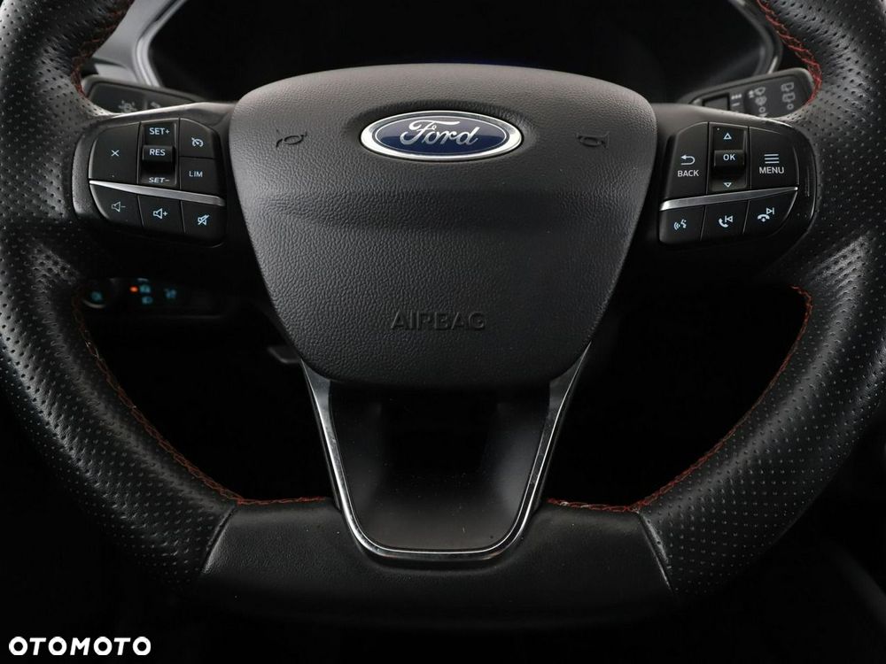 Ford Kuga 2.0 TDCi 2x4 ST-Line - 22