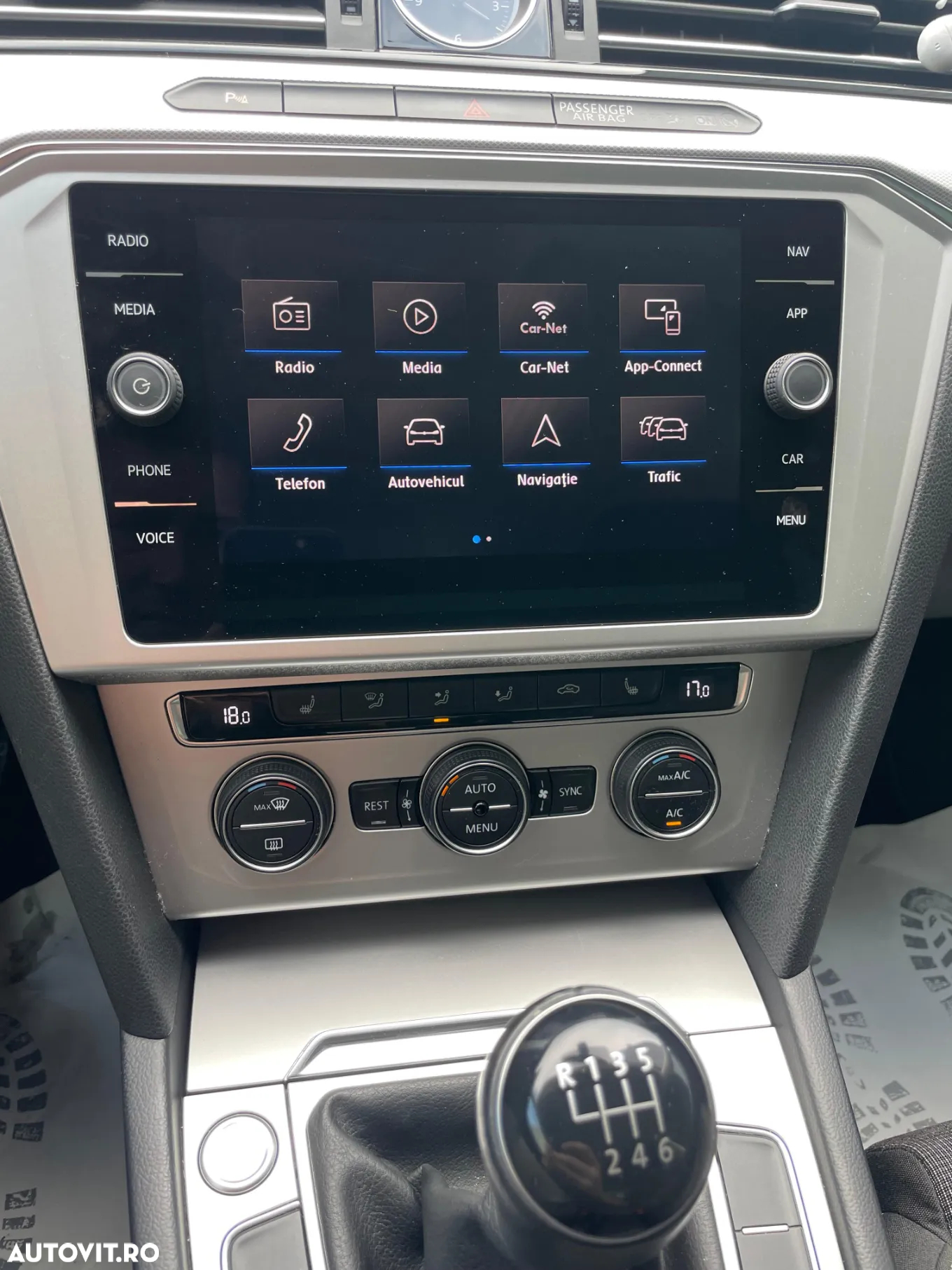 Volkswagen Passat Variant 2.0 TDI SCR Highline - 19