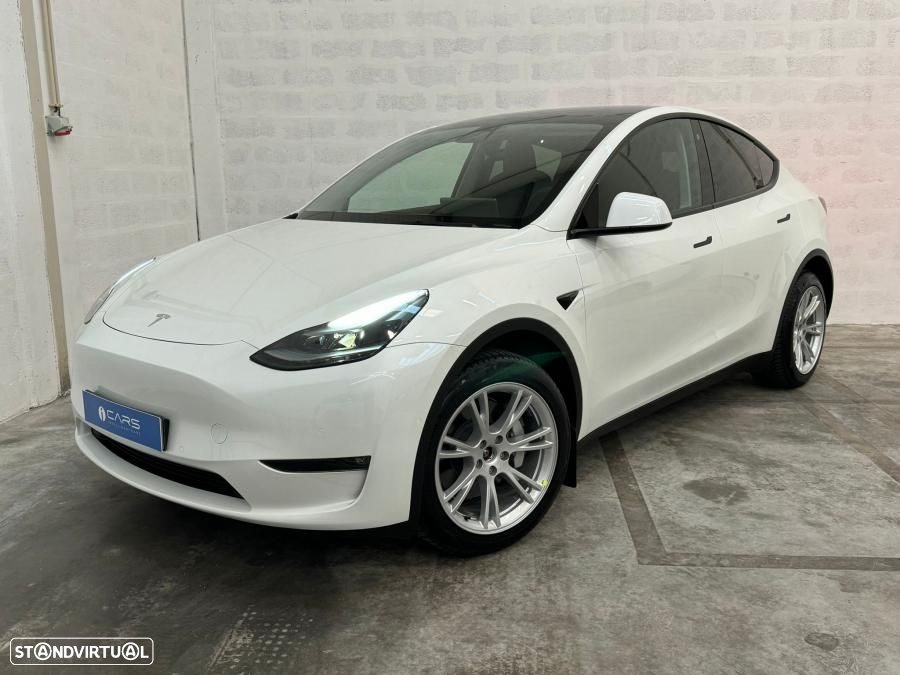 Tesla Model Y Long Range Dual Motor AWD - 8