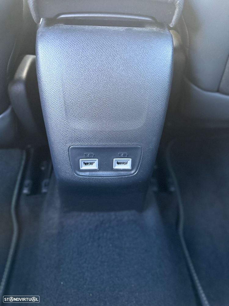 Peugeot 2008 PureTech 130 EAT8 GT Pack - 14