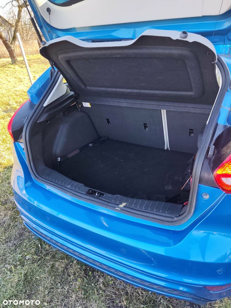 Ford Focus - 16